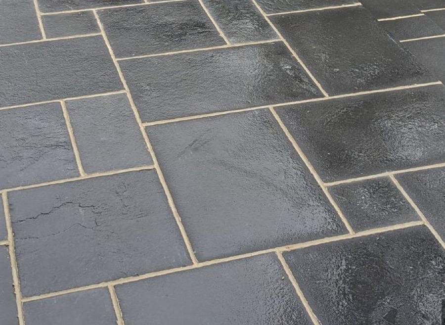 Kota Black Limestone 560 Series Patio Pack